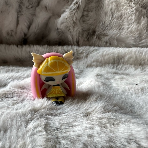 Bat lovers collectible set    BUNDLE! 3 for $15 or 4 for $20 - Picture 6 of 6